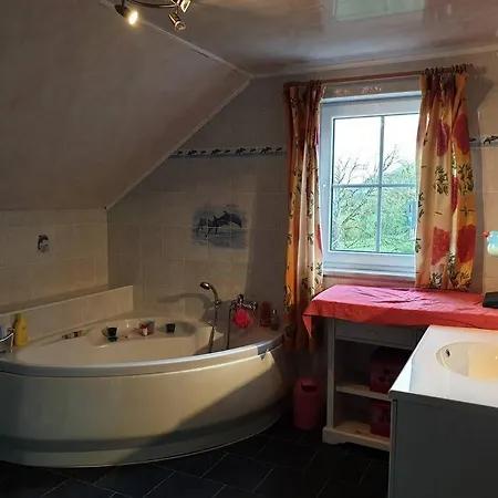 Nyaraló Maison Au Bord Du Bois Toute Equipee Avec Jaccuzzi Aywaille