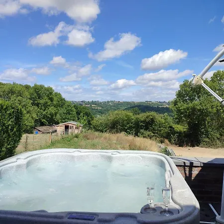 Dom wakacyjny Maison Au Bord Du Bois Toute Equipee Avec Jaccuzzi